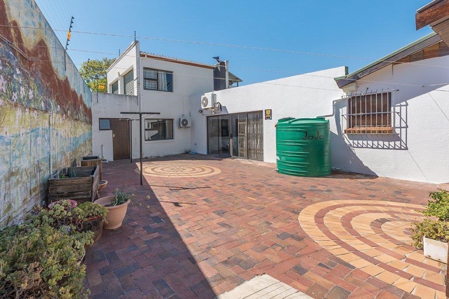 5 Bedroom Property for Sale in Strand North Western Cape